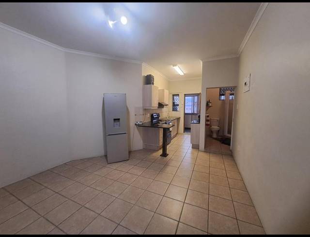 2 BEDROOM PROPERTY TO RENT IN GLENWOOD